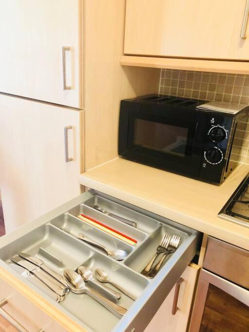 Modern Spacious Retreat Full Fibre Wi-fi & Free Parking * Edinburgh